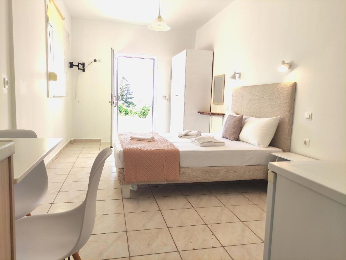 # 6 Giorgos & Chara Apartments Nea Kydonia Exterior foto