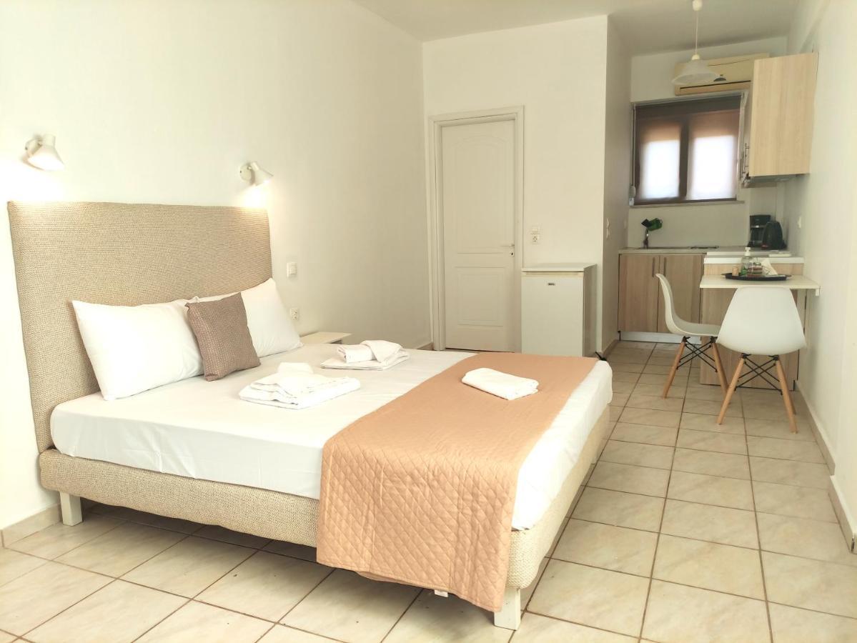 # 6 Giorgos & Chara Apartments Nea Kydonia Exterior foto