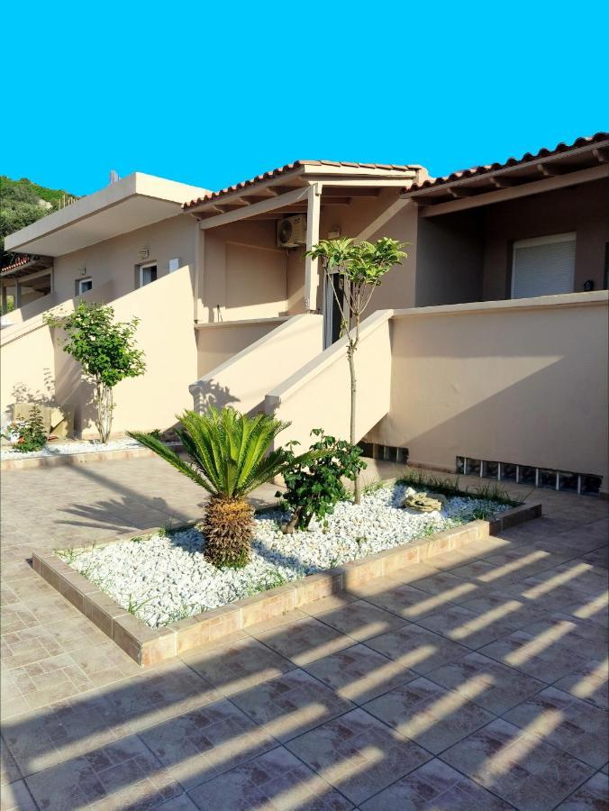 # 6 Giorgos & Chara Apartments Nea Kydonia Exterior foto